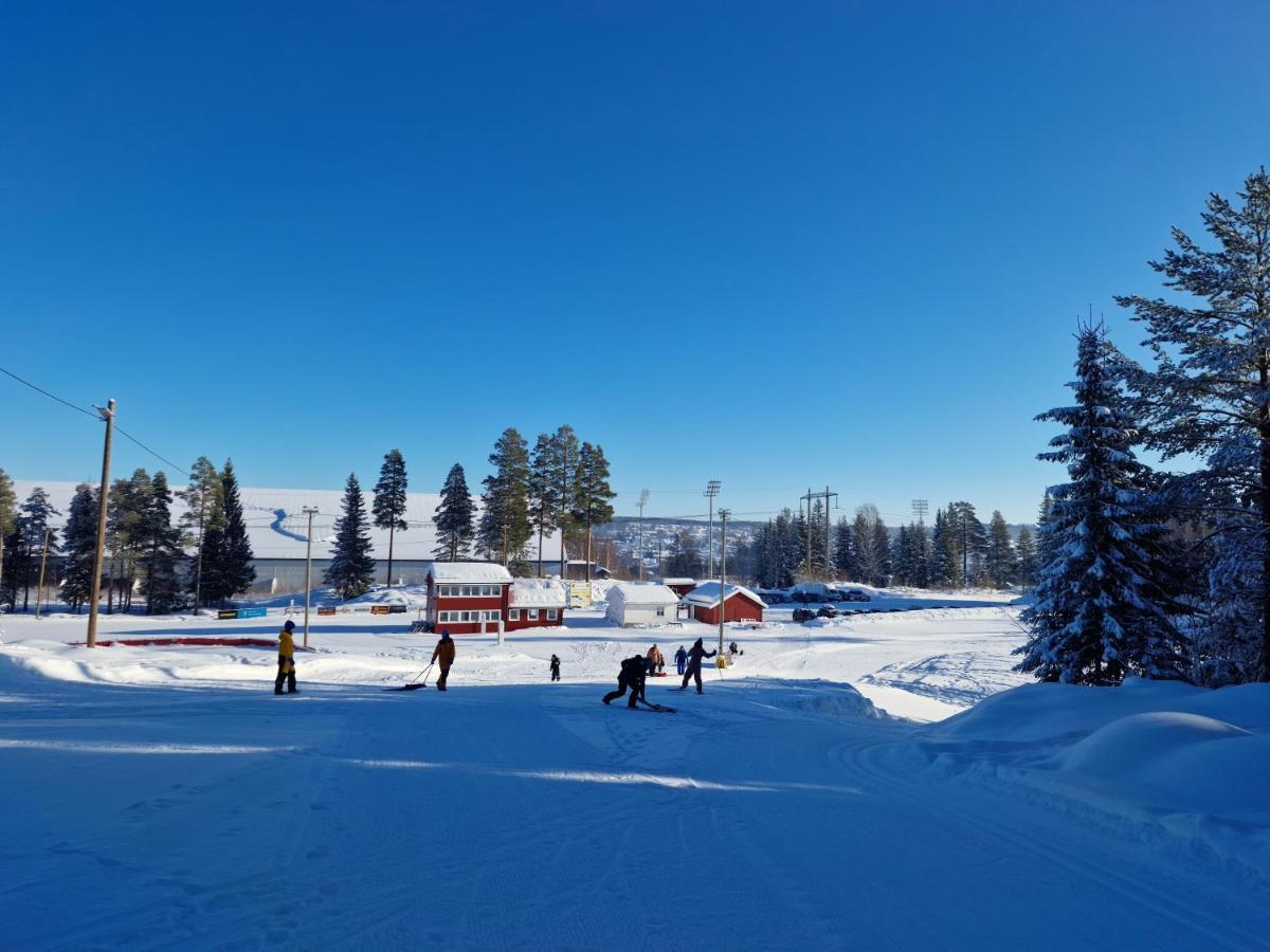 Готель Badeland Gjestegard Raufoss Екстер'єр фото